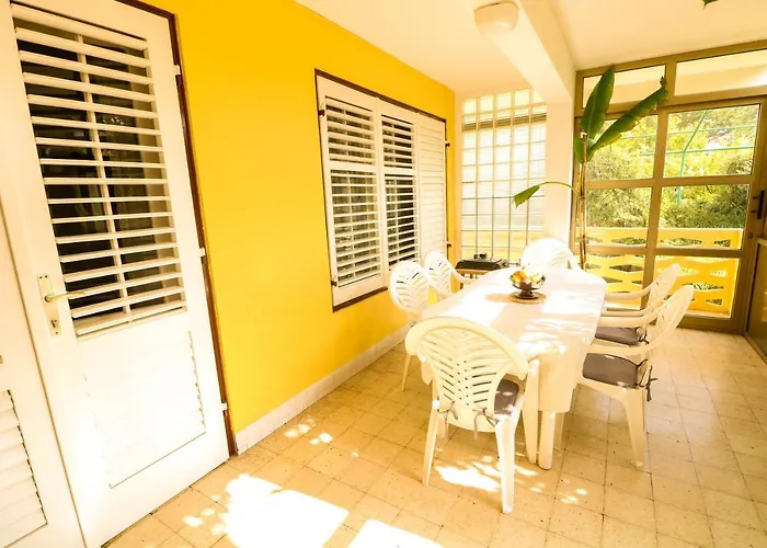 Apartments Magasic With Terrace