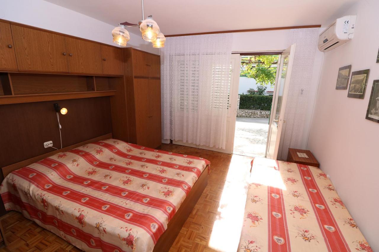 Magasic With Terrace Apartment